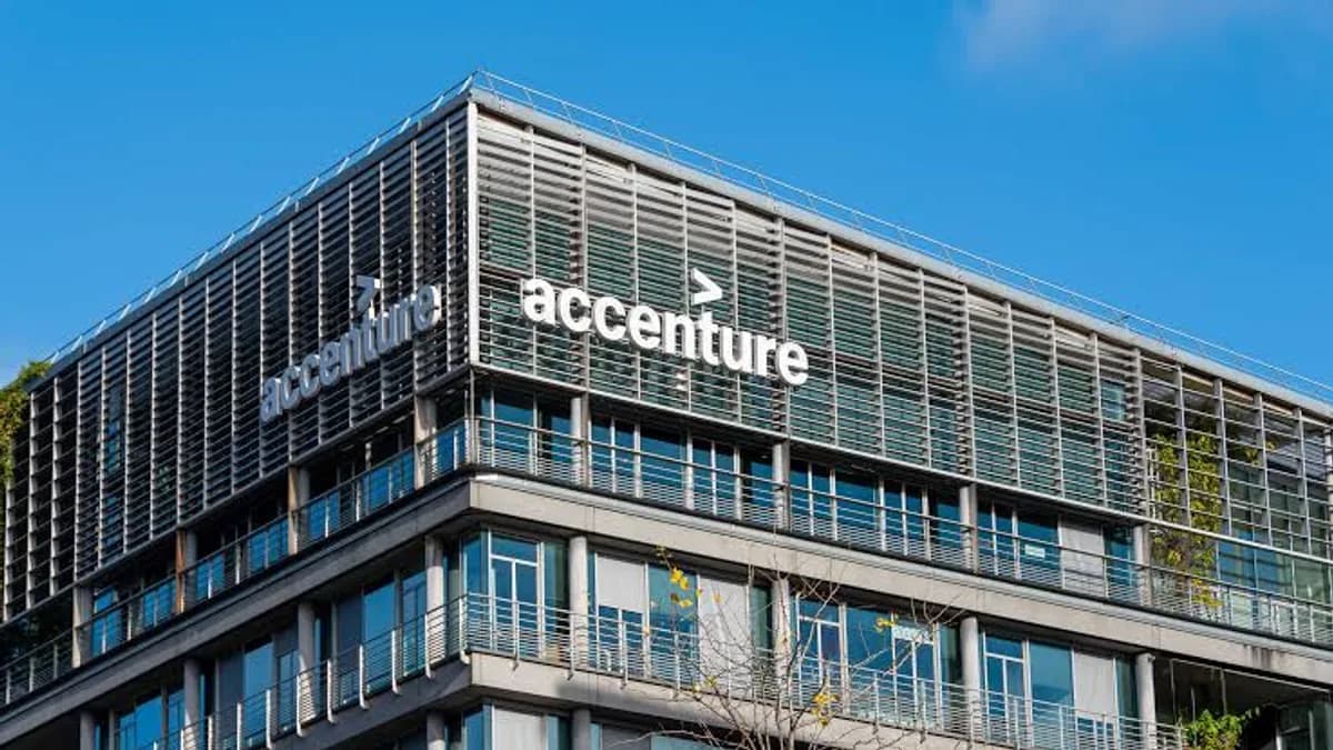 Accenture limita a US$29 por persona al mes lo que paga por Claude, según un memo interno