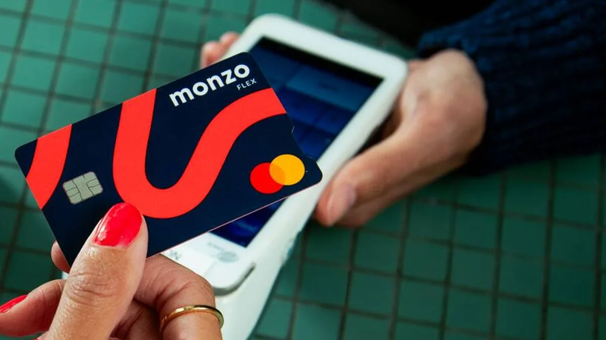 Nubank estaría negociando la compra del banco digital británico Monzo por hasta US$13.250M