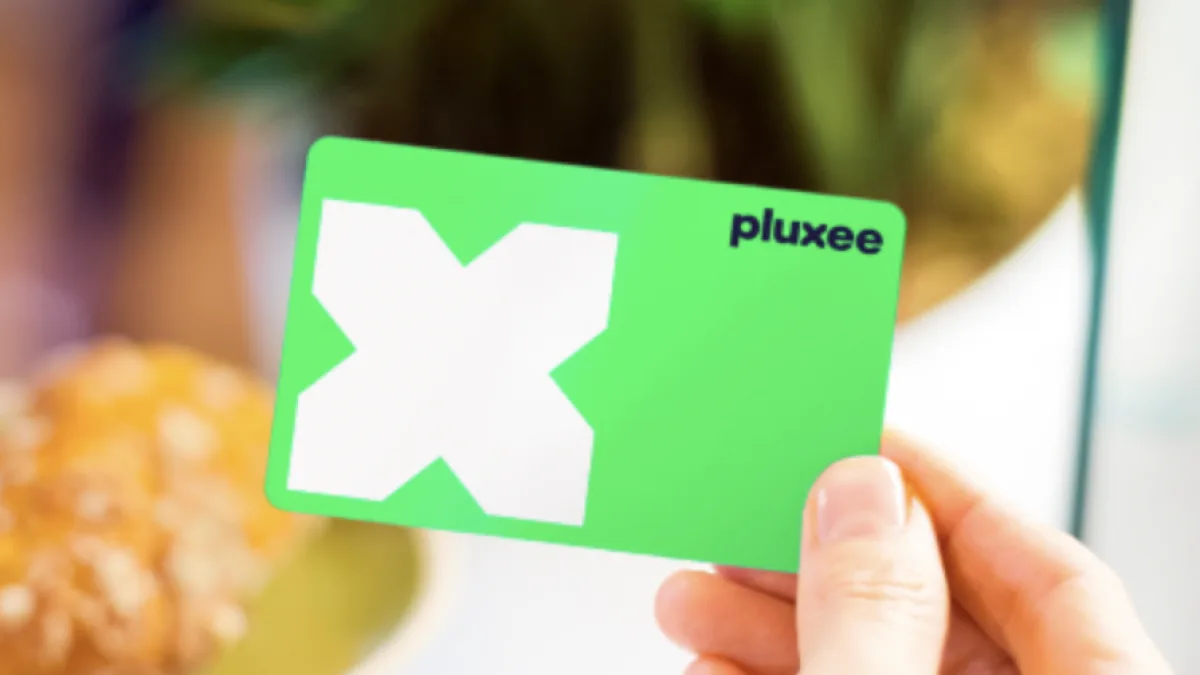 Pluxee quiere comprar a Edenred la cartera de beneficios de Big Pass en Colombia