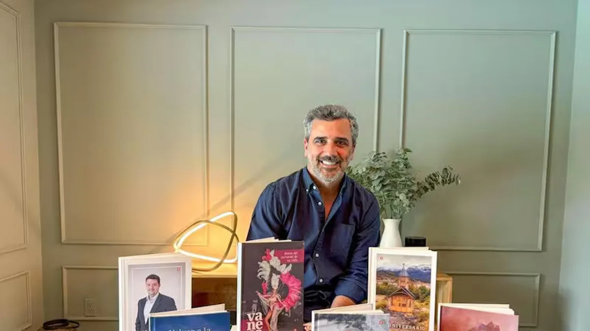 MILA Stories convierte tus chats de WhatsApp en un libro y levanta US$800K
