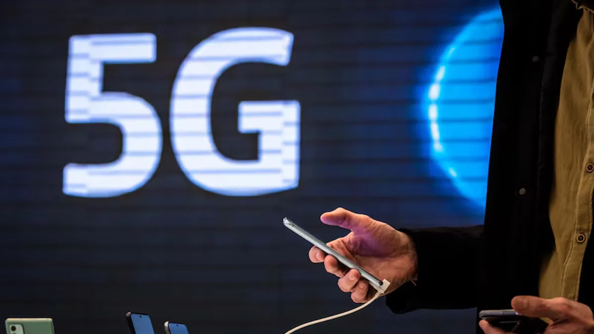 TIM y Vivo caen más de 4% en la bolsa de Brasil ante la posibilidad de que Starlink sea la cuarta operadora móvil