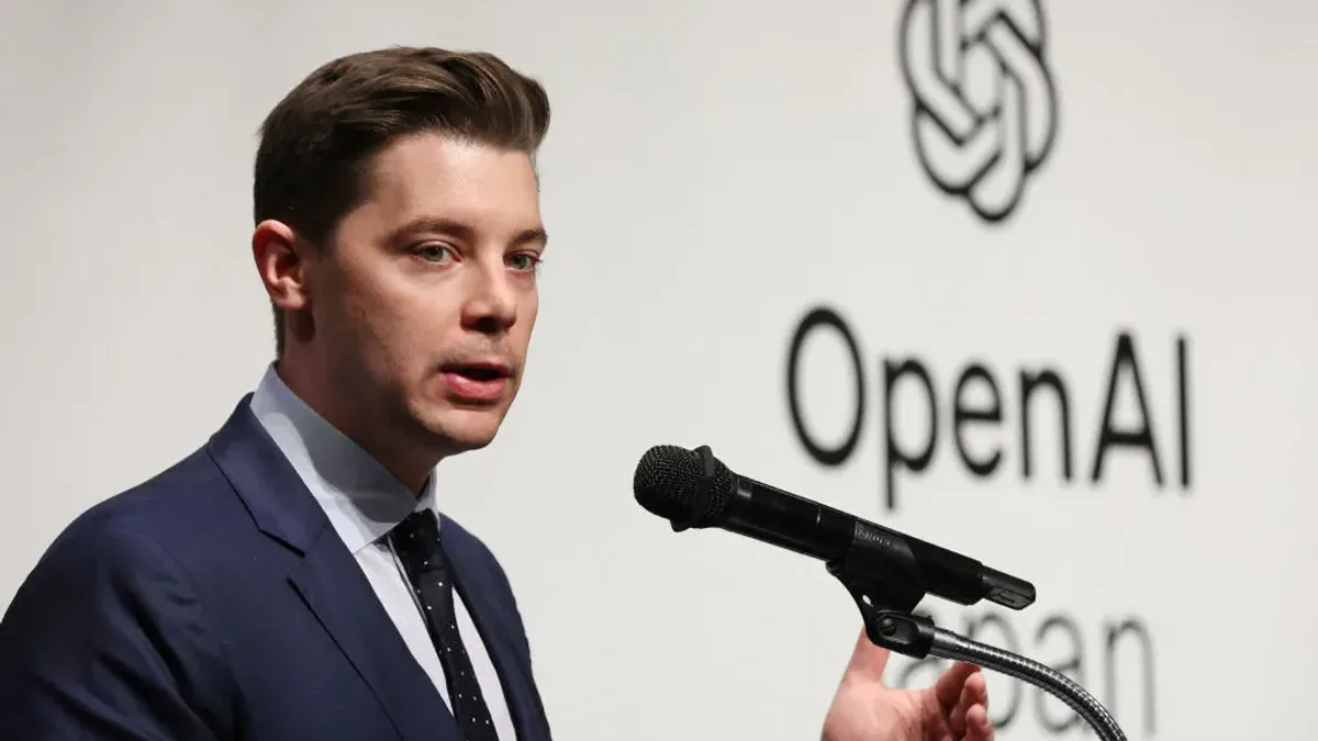 Brad Lightcap, el histórico número dos de OpenAI, se va a crear algo propio