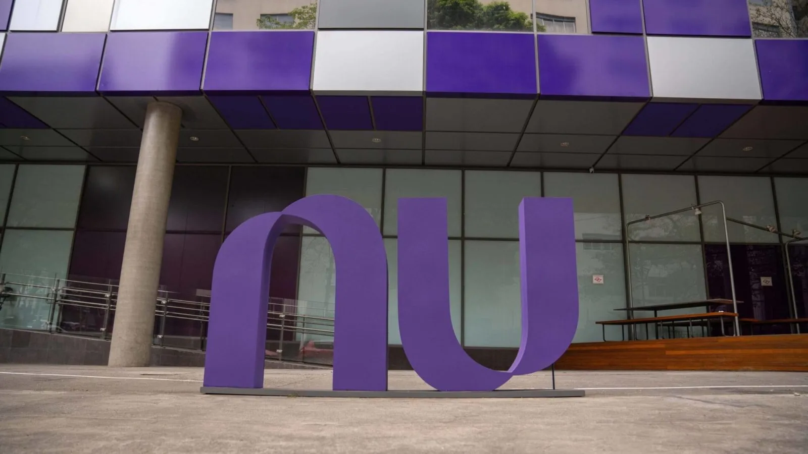 Nubank es ahora el banco privado más grande de Brasil y el tercero de México