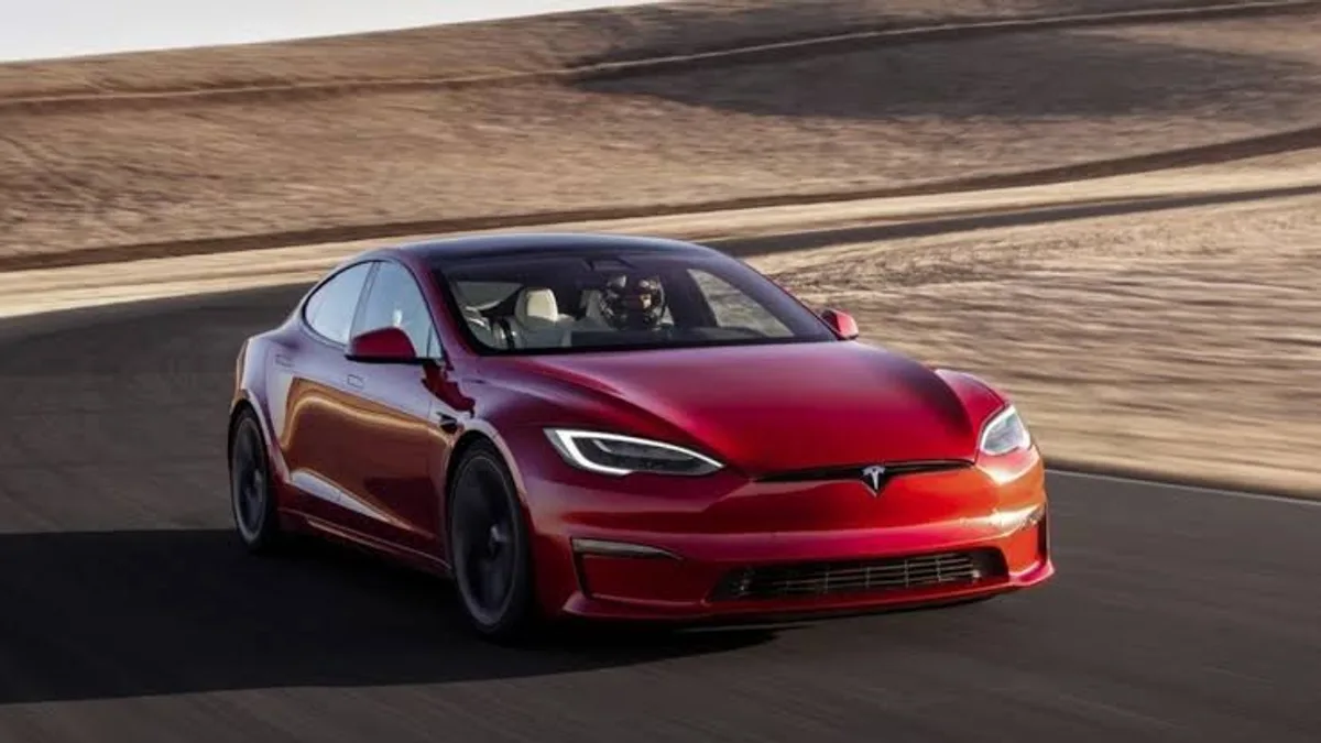 Tesla entregó 486.532 autos en el tercer trimestre y superó las previsiones